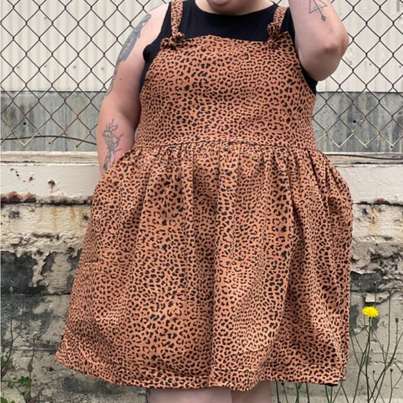 Leopard Overall Dress NWOT - Picture 2 of 4
